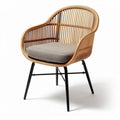 Sedia in rattan con cuscino grigio e struttura in metallo dimensioni 80 x 70 x 80cm